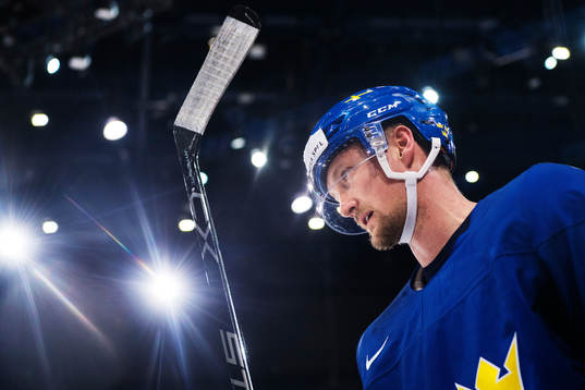 Anton Strålman på Sveriges ishockeylandslags träning