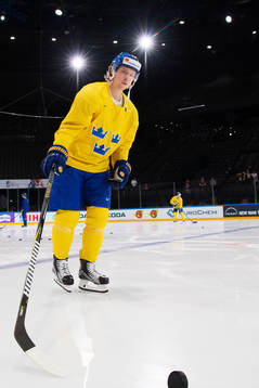 Nicklas Bäckström på Sveriges ishockeylandslags träning