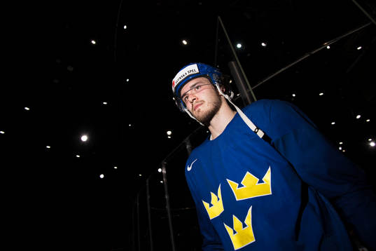 Dennis Everberg lämnar Sveriges ishockeylandslags träning