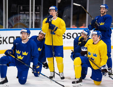 Gabriel Landeskog, Linus Omark, Nicklas Bäckström, Dennis