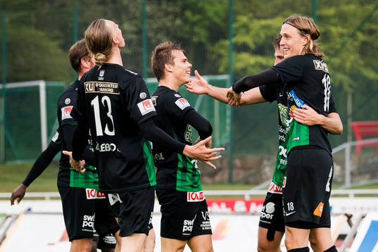 Varbergs spelare jublar