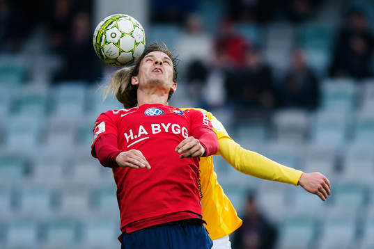 Örgrytes Daniel Paulson i nickduell