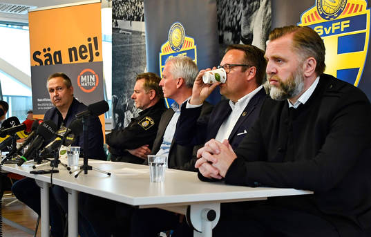 Mats Enquist, Svensk Elitfotboll SEF, Fredrik Gårdare,