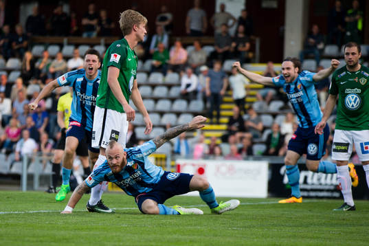 Djurgårdens Kerim Mrabti, Magnus Eriksson och Kevin Walker