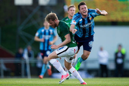 Jönköpings Stefan Karlsson stoppar Djurgårdens Kerim