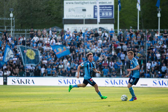 Djurgårdens Kerim Mrabti och Elliot Käck