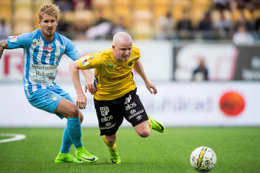 Elfsborgs Simon Lundevall och AFC Eskilstunas Daniel