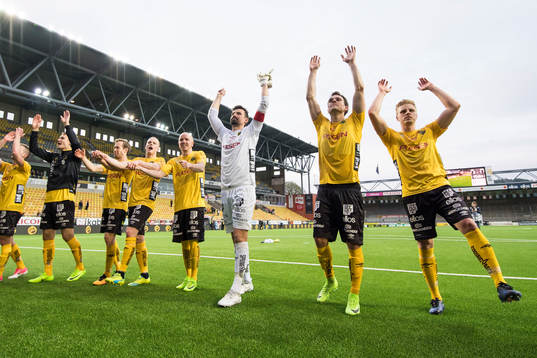 Elfsborgs spelare tackar supportrarna
