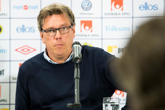 AFC Eskilstunas tränare Pelle Olsson
