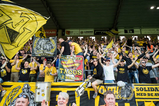 Elfsborgs supportrar jublar