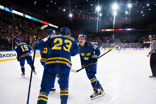 Bläddra bland fler bilder av Ishockey, ishockey-VM 2017, dag 14, kvartsfinal, Schweiz - Sverige