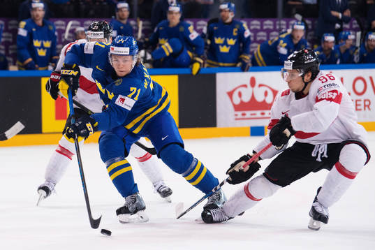 Sveriges William Karlsson utmanar Schweiz Damien Brunner