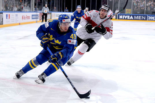 Sveriges Victor Rask och Schweiz Joel Genazzi