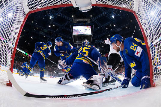 Sveriges John Klingberg, målvakt Henrik Lundqvist, Oscar