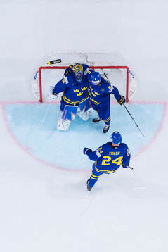 Sveriges målvakt Henrik Lundqvist, Anton Strålman och