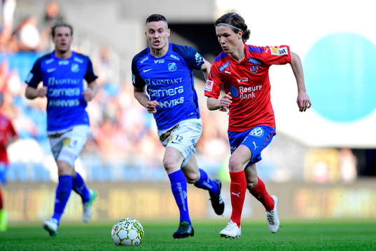 Norrbys Nino Osmanagic och Helsingborgs Max Svensson