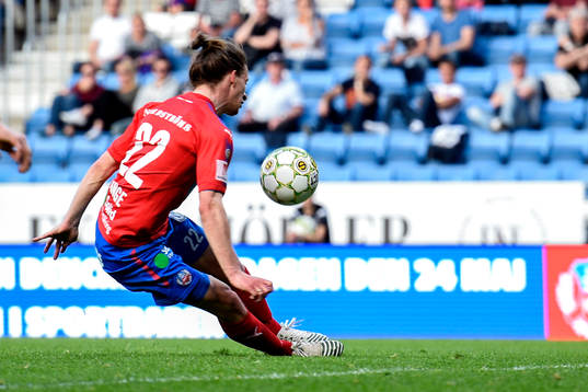 Helsingborgs Jesper Lange gör 3-2
