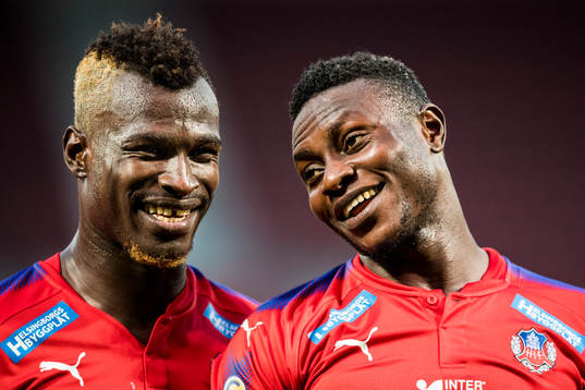 Helsingborgs Edwin Gyimah och Oke Akpoveta