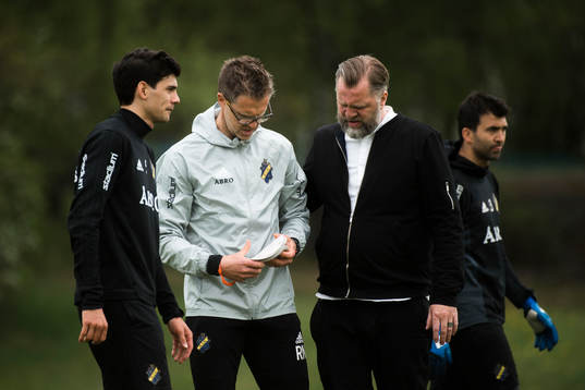 Bläddra bland fler bilder av Fotboll, Allsvenskan, AIK, träning
