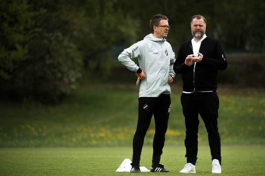 Björn Wesström, sportchef AIK, och tränare Rikard Norling