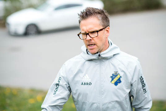 s tränare Rikard Norling