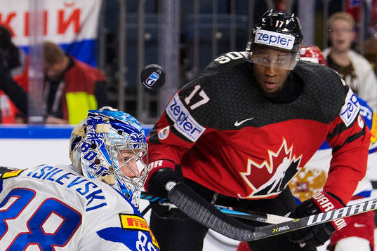 Rysslands målvakt Andrei Vasilevski och Kanadas Wayne