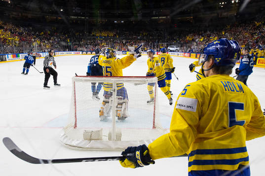 Sveriges målvakt Henrik Lundqvist och Joakim Nordström