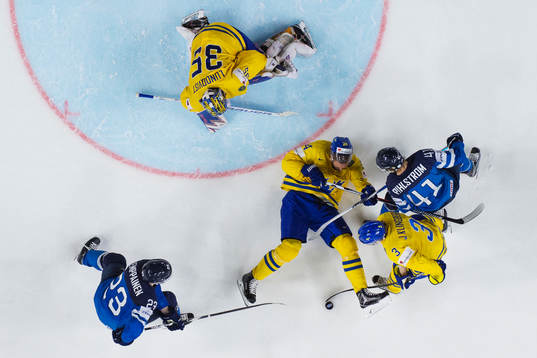 Finlands Joonas Kemppainen och Antti Pihlström kämpar mot