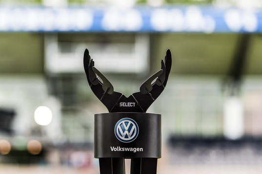 Plats för matchbollen på Örjans Vall före