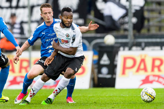 Örebros Michael Junior Omoh