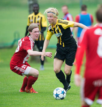IFK Hässleholms Gustaf Lindroth i matchen i division 2