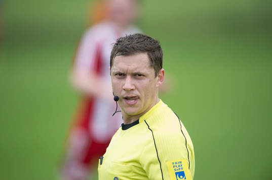 Domare i matchen i division 2 mellan IFK Hässleholm och
