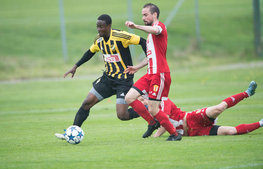 IFK Hässleholms Kojo Annor i matchen i division 2 mellan