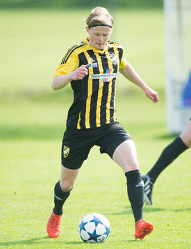 IFK Hässleholms Philip Bengtsson i matchen i division 2