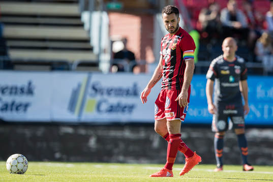 Östersunds Brwa Nouri förbereder sig för att lägga en