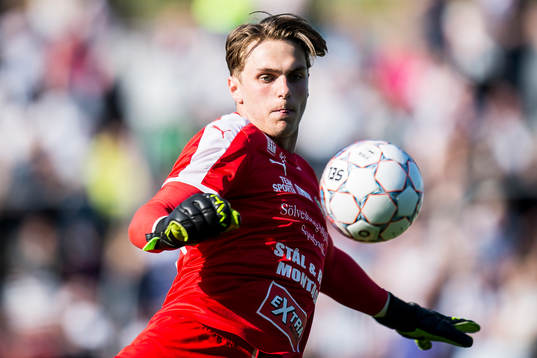 Mjällbys målvakt Oscar Ekman