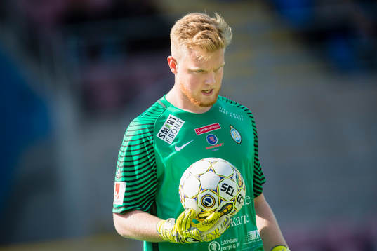 AFC Eskilstunas målvakt Tim Erlandsson