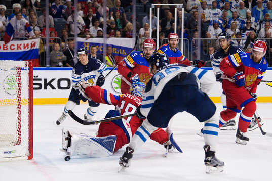 Finlands Mikko Rantanen reducerar till 4-1 bakom Rysslands