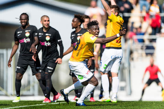 Falkenbergs Dominic Chatto jublar