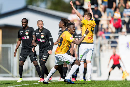 Falkenbergs Dominic Chatto jublar