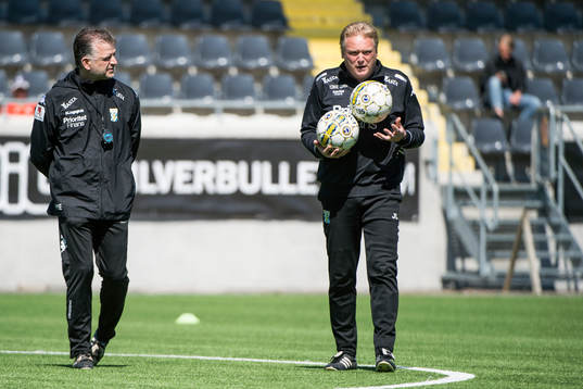 Assisterande tränare Magnus Edlund och tränare Jörgen