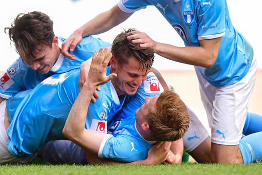 Malmö FFs spelare jublar