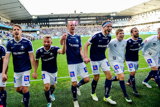 Norrköpings spelare jublar