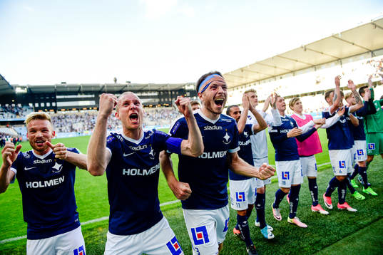 Norrköpings spelare jublar
