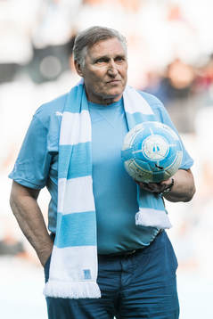 Fd Malmö FF spelaren Anders "Puskas" Ljungberg hyllas