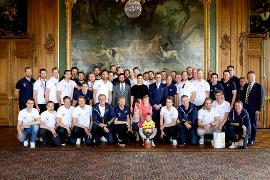Sveriges guldlag i Ishockey träffar Kronprinsessan