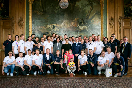 Sveriges guldlag i Ishockey träffar Kronprinsessan