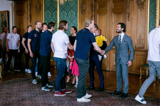 Sveriges guldlag i Ishockey träffar Kronprinsessan