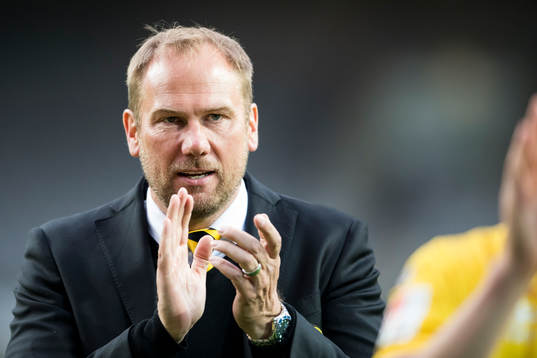 Elfsborgs manager Magnus Haglund jublar
