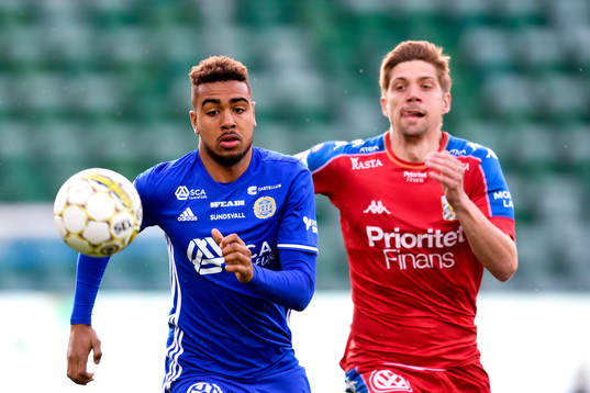 Sundsvalls Noah Sonko Sundberg och IFK Göteborgs Mikael